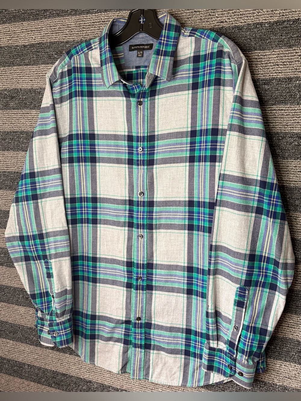 Banana Republic Gray Blue Green Plaid Button-Up Cotton Flannel Shirt Men’s XL